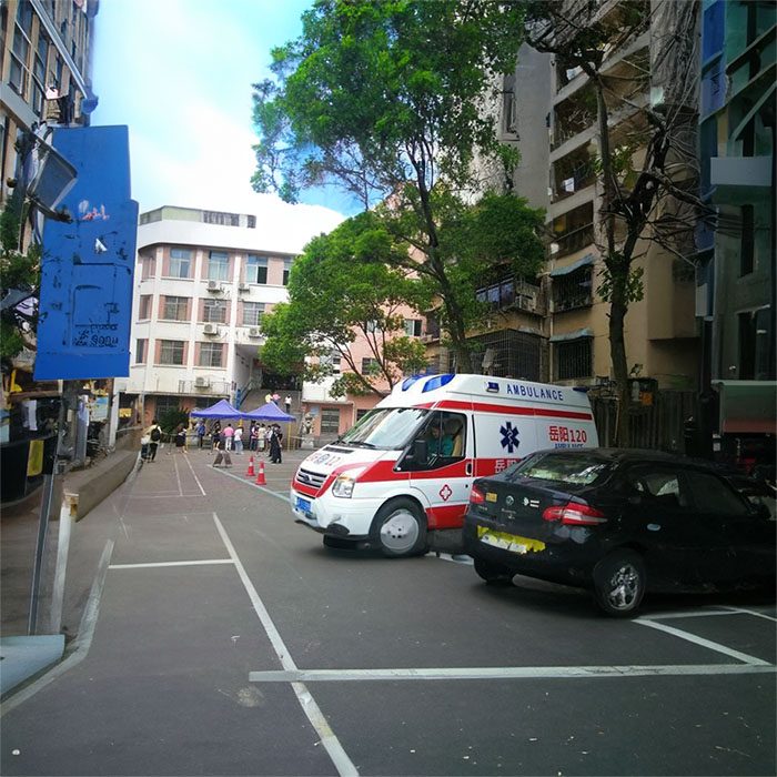 深圳深圳急救车出租康复护送到韶关市乳源瑶族自治县护送病人车电话