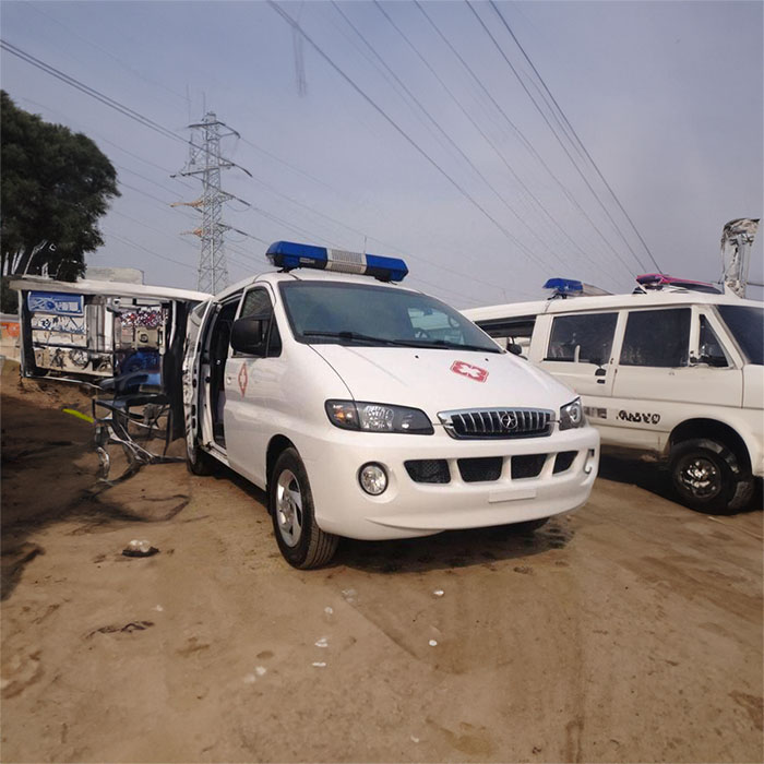 武警广东总队医院租救护车护送到贵州省人民医院长途救护车电话