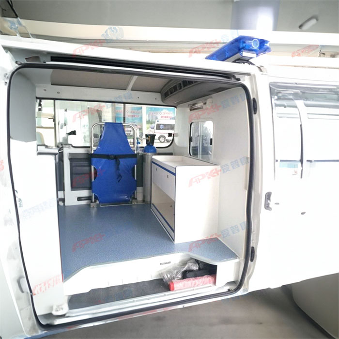 深圳深圳120救护车出租病重返乡到湛江市坡头区120救护车预约电话号码