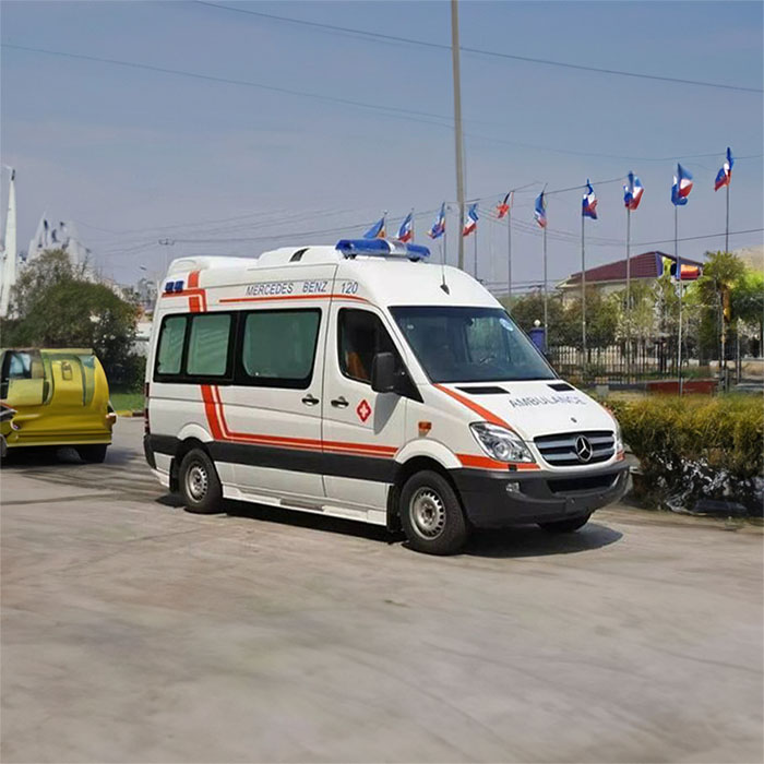深圳深圳救护车租赁康复回老家到梅州市梅县出租急救车联系方式