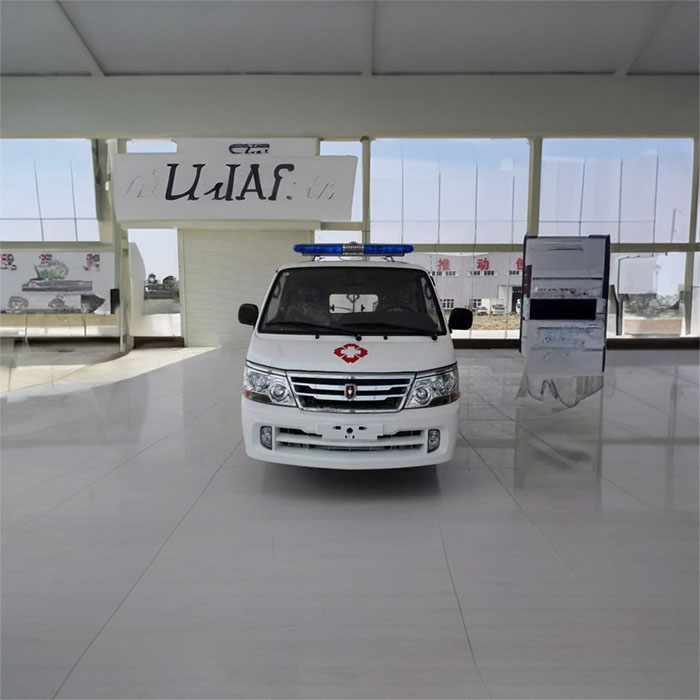 深圳深圳救护车租赁病重返乡到汕头市龙湖区私人救护车出租电话