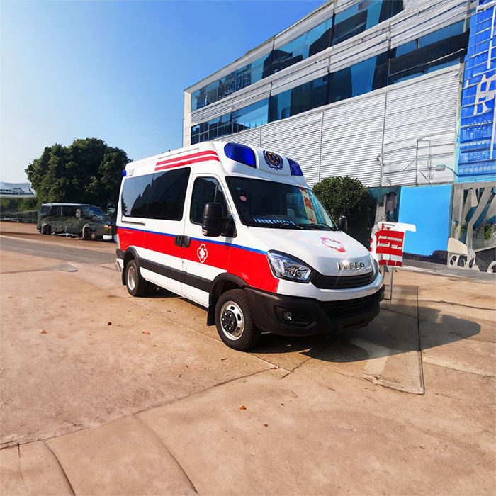 深圳深圳120救护车租赁出院回家到广州市白云区病人转运车电话