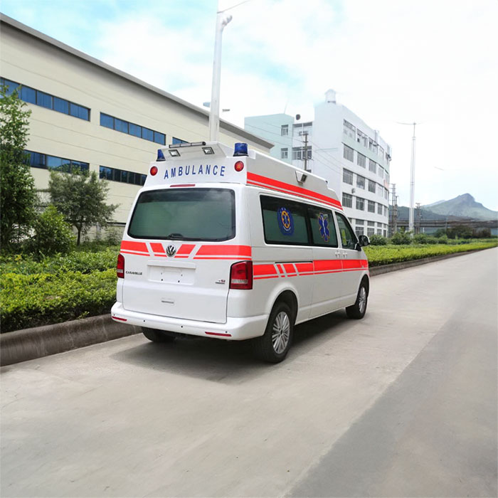 广东江门市中心医院租私人急救车到渭南市中心医院救护车租赁