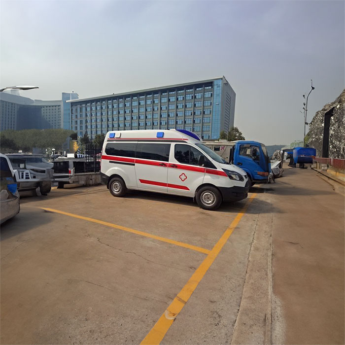 广东暨南大学医学院第三附属医院租私家救护车转院到中国人民解放军西藏军区总医院救护车跨省怎么收费标准