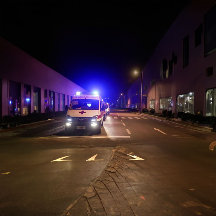 深圳深圳急救车出租康复回家到汕尾市城区病人转院怎么联系救护车