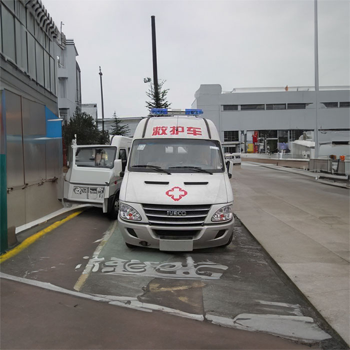 深圳深圳救护车出租康复回家到清远市阳山县救护车电话