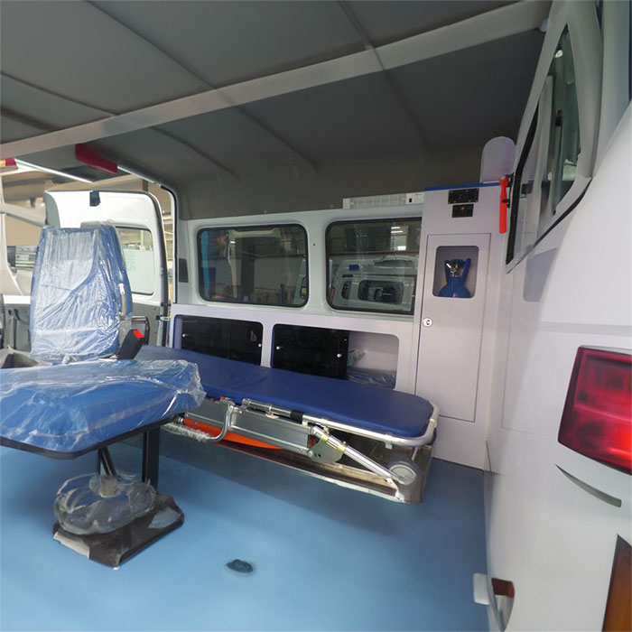 深圳深圳救护车出租病重回老家到梅州市救护车什么电话号码