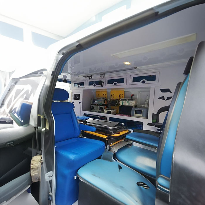 深圳深圳120救护车出租康复回家到河源市龙川县护送病人专车电话