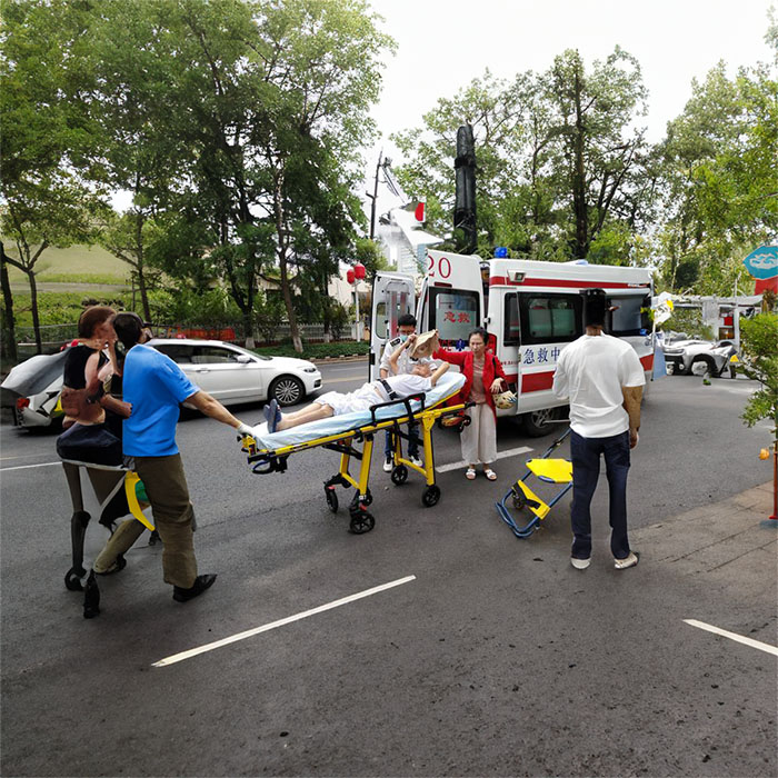 深圳深圳120急救车出租康复护送到汕尾市救护车租车电话