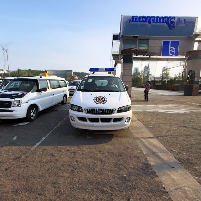 广州军区总医院租私人救护车到中国人民解放军四五一医院租用出租救护车