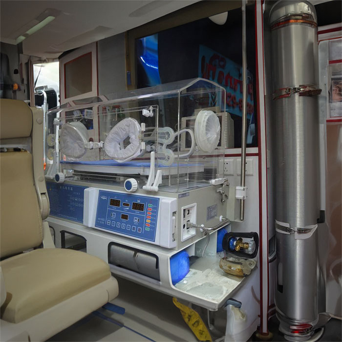 深圳市人民医院私人救护车出租到贵港市中西医结合骨科医院贵重症转运救护车-救护车出租