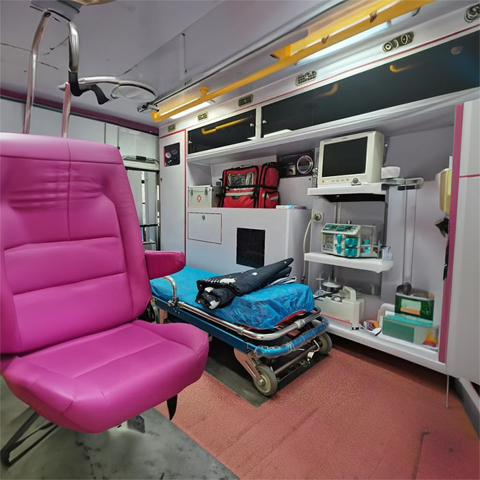 深圳深圳救护车租赁病重回老家到云浮市罗定市救护车出租联系电话