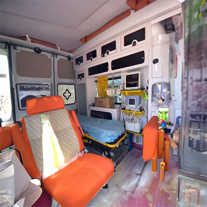 中国人民解放军第421医院租120私人急救车到中国人民解放军西藏军区总医院一般救护车多少钱