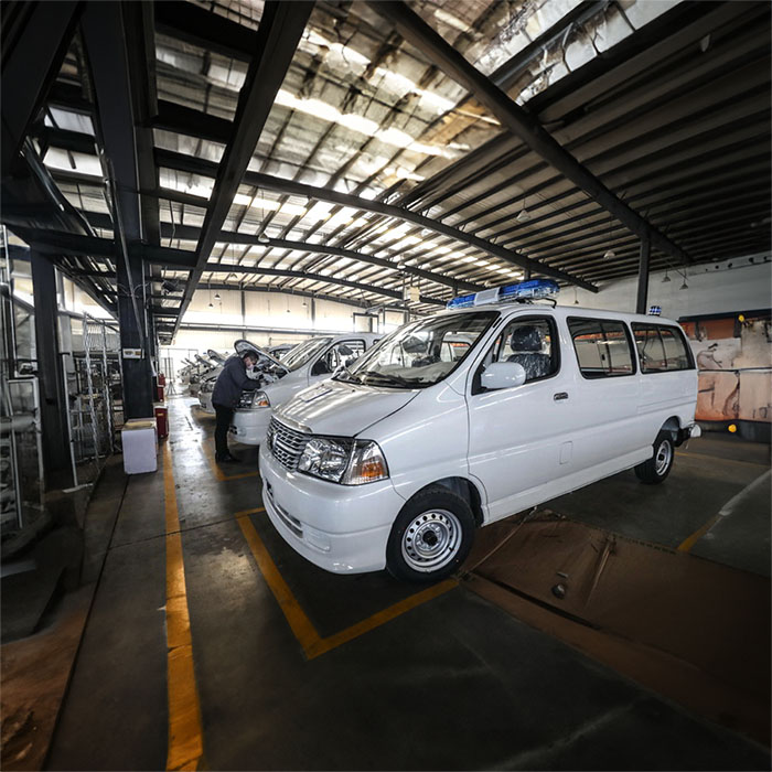 深圳深圳120急救车租赁病重回老家到清远市出院接送车电话