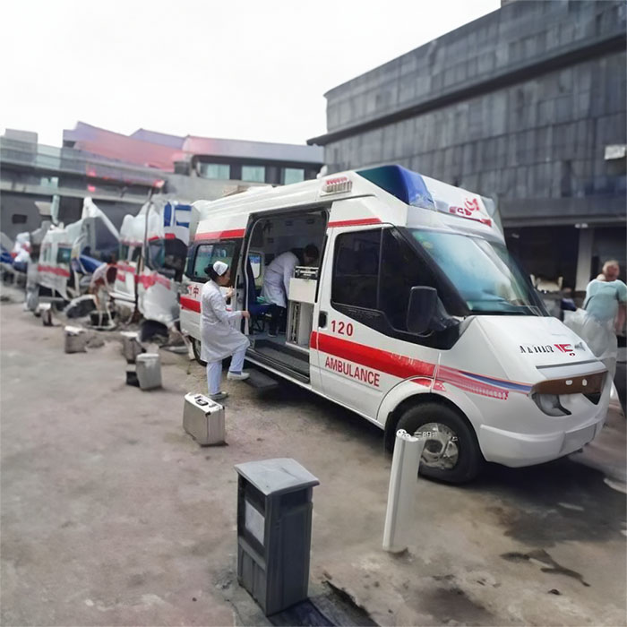 深圳深圳救护车出租病重返乡到茂名市高州市120救护车咨询电话