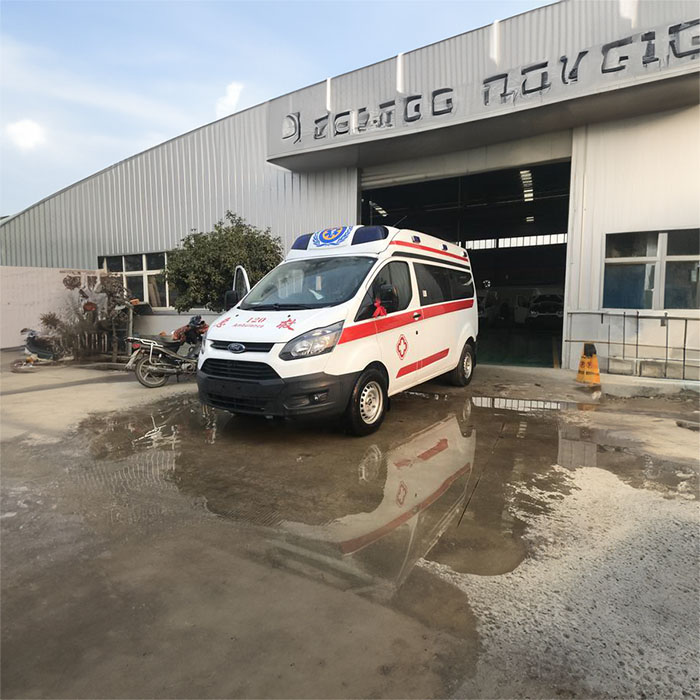 广东广州市职业病防治院租赁正规救护车到沈阳军区总医院救护车为啥要收费