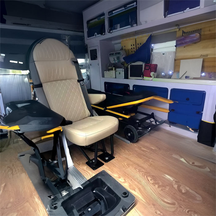 龙岗深圳120急救车出租康复护送到揭阳市租赁私人救护车联系方式