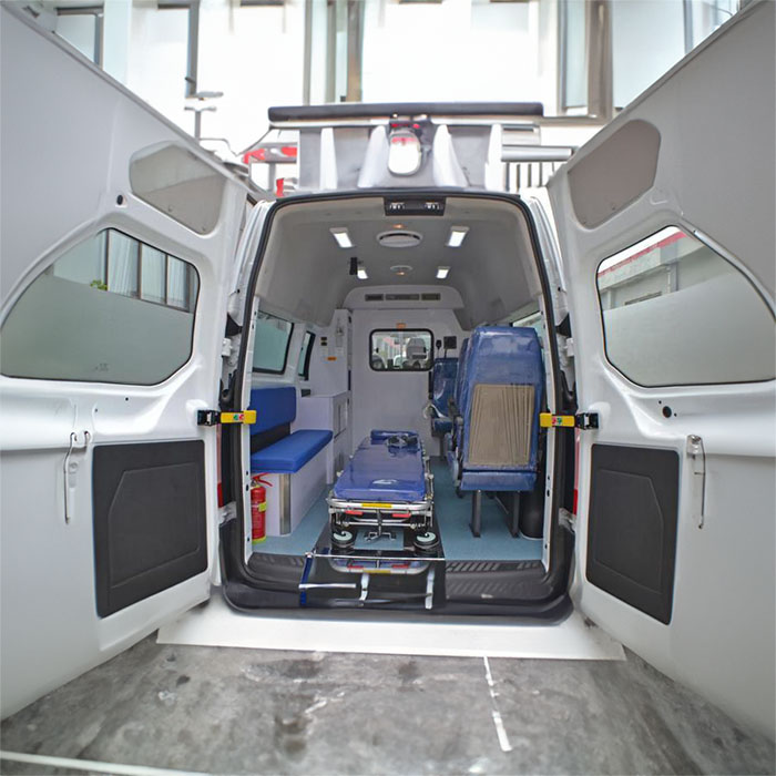 深圳深圳救护车租赁出院返乡到东莞市叫救护车打什么电话