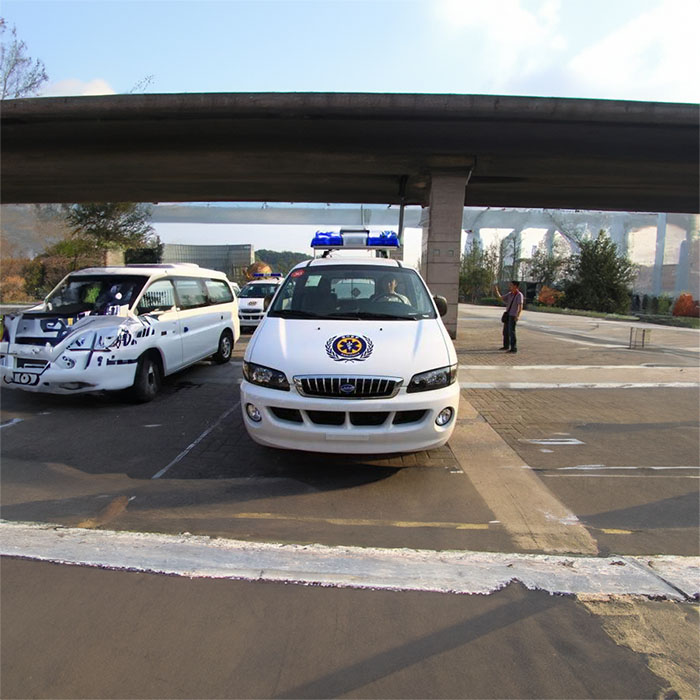 深圳深圳120急救车租赁康复回老家到河源市源城区120租赁联系方式