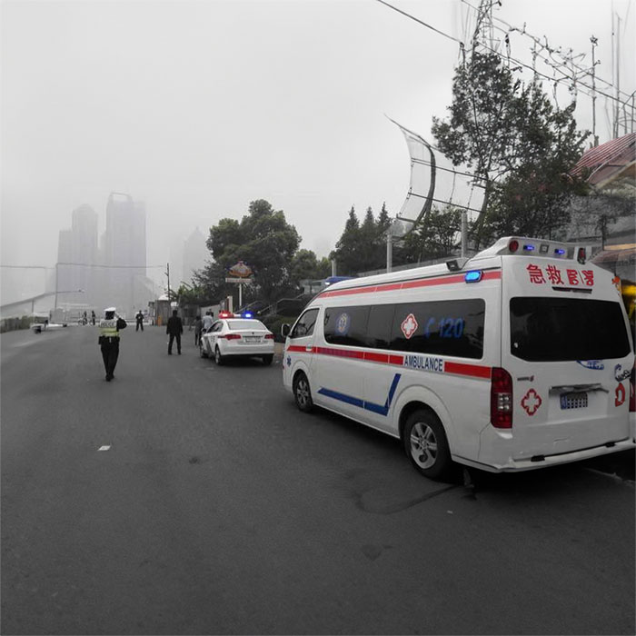 福田广东东莞市中医院预约私人救护车租赁到中国人民解放军西藏军区总医院正规救护车电话