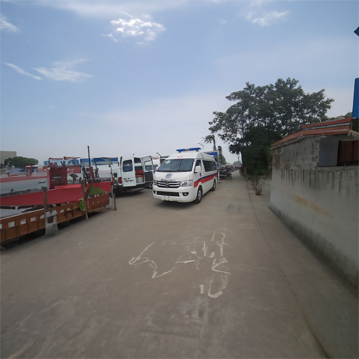 深圳深圳急救车租赁康复回老家到云浮市云安县租赁急救车电话