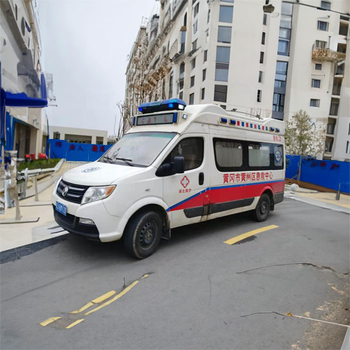 深圳深圳救护车出租病重回老家到广州市增城市急救车租车电话号码