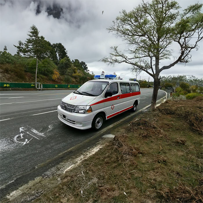 福田深圳120救护车出租病重返乡到阳江市阳东县出院救护车出租电话