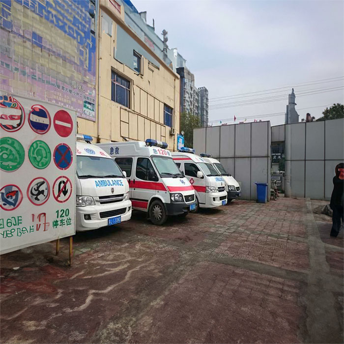 福田广东解放军458医院预约私人救护车租赁到顺德区妇幼保健院租赁急救车联系方式