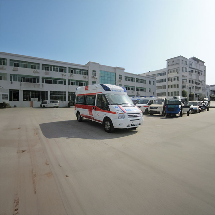福田广东东莞市妇幼保健院救护车出租到宁波市医疗中心李惠利医院（李惠利医院）出租长途救护车