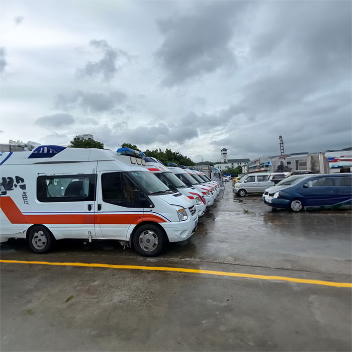 福田深圳急救车出租病重回老家到湛江市遂溪县出租急救车联系电话