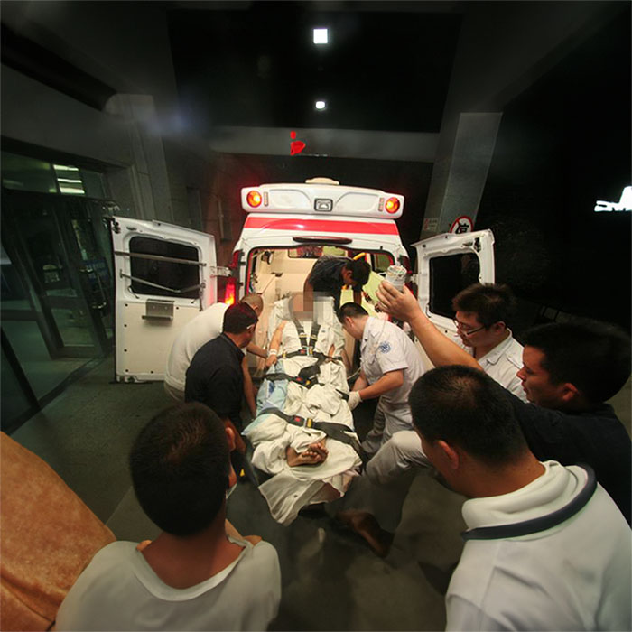 福田深圳120救护车出租病重返乡到广州市越秀区救护救护车怎么叫