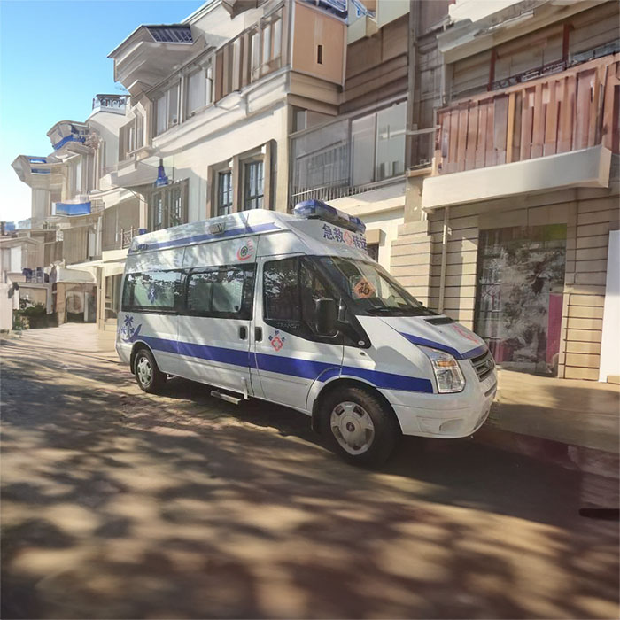 福田深圳救护车租赁出院回老家到梅州市大埔县家庭救护车电话