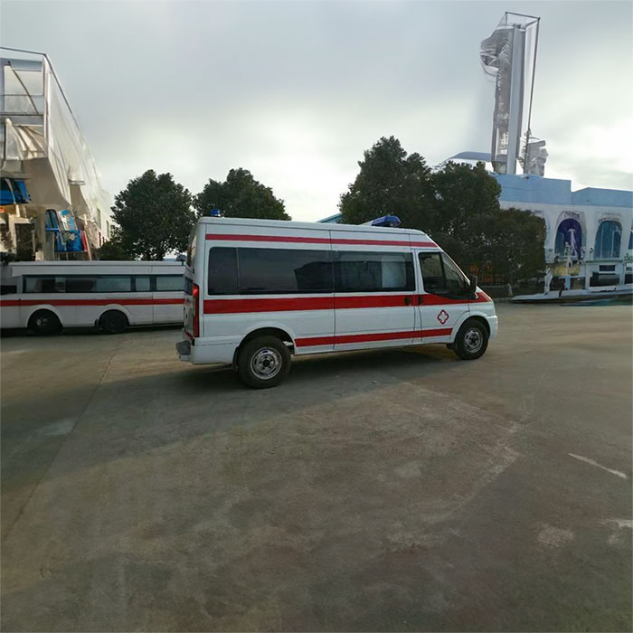 龙岗深圳救护车租赁出院返乡到清远市英德市非急救转运车电话