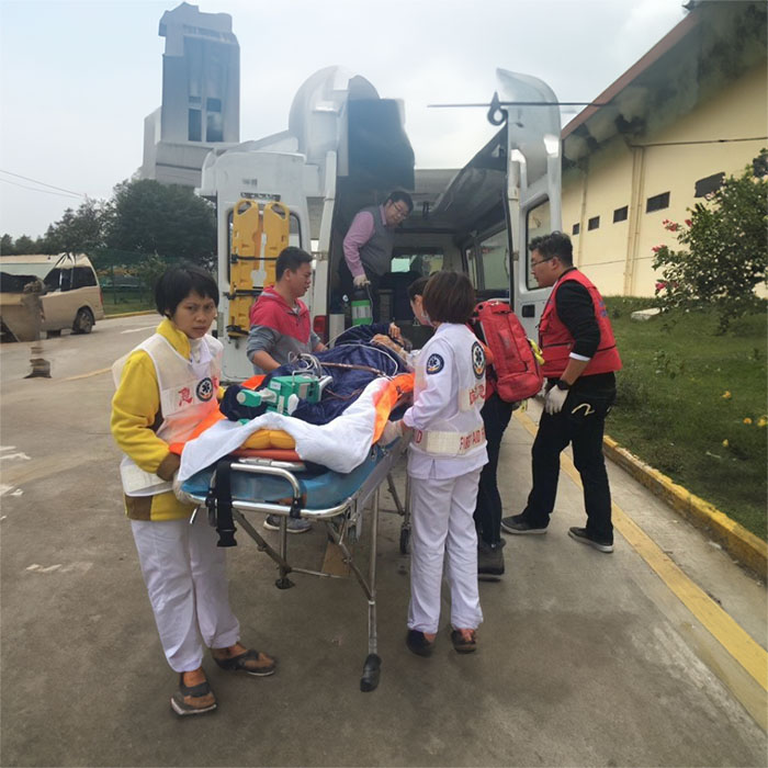 龙岗深圳急救车出租出院回家到汕头市濠江区120租赁电话号码