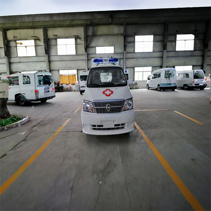 龙岗广东中山三院租私人急救车到云南省第二人民医院（云南省红会医院）救护车打多少电话