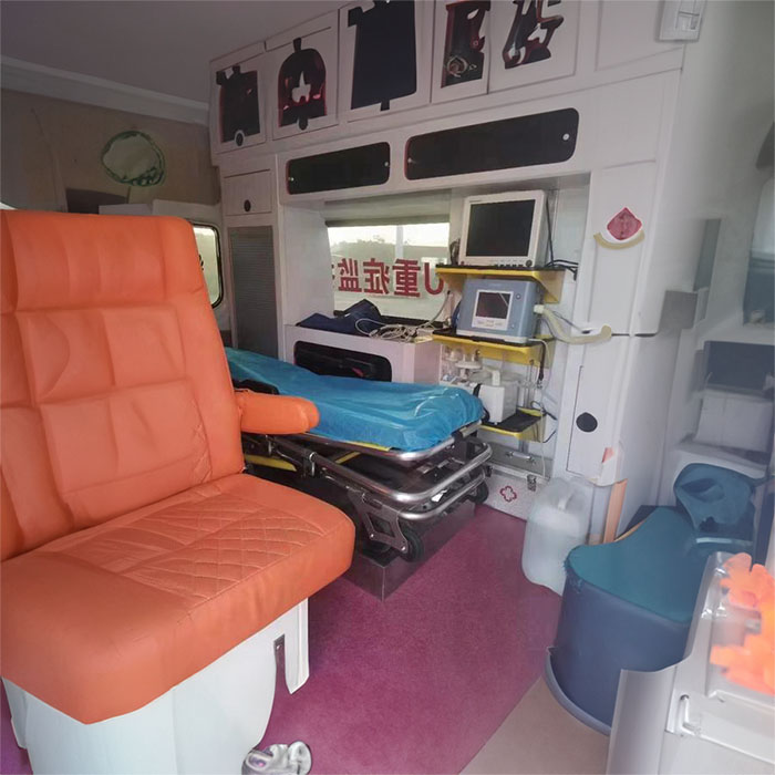 深圳深圳120急救车租赁出院回老家到清远市市辖区出租私人救护车联系电话