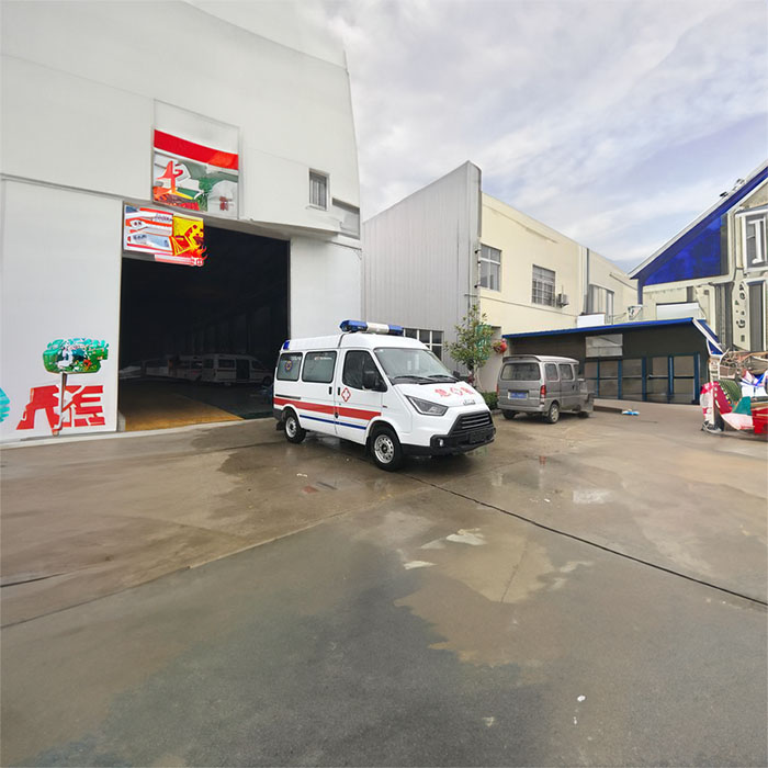 龙岗深圳救护车出租出院返乡到广州市白云区医院救护车电话