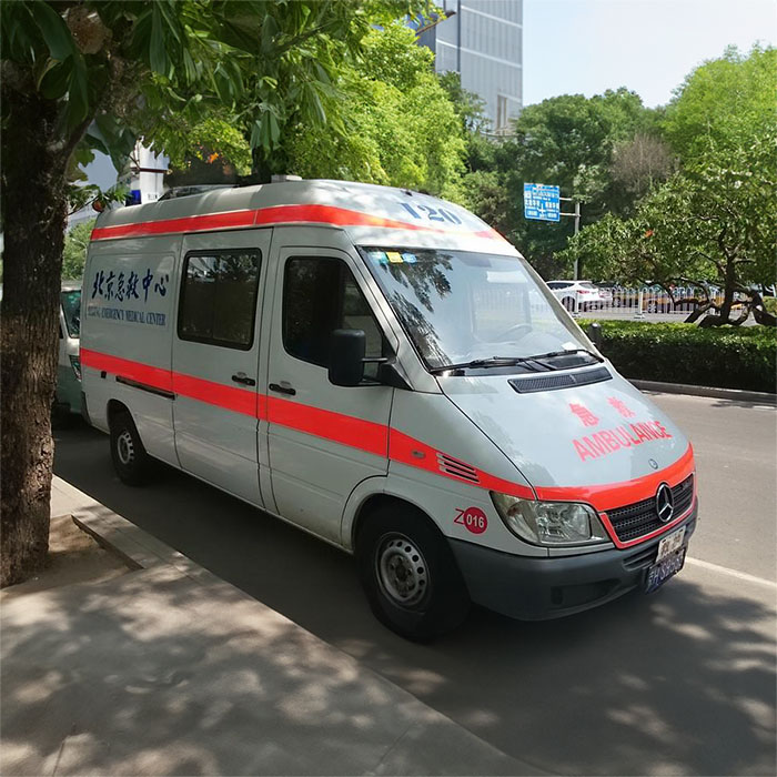 龙岗深圳120急救车租赁出院回老家到汕尾市市辖区叫救护车电话号码