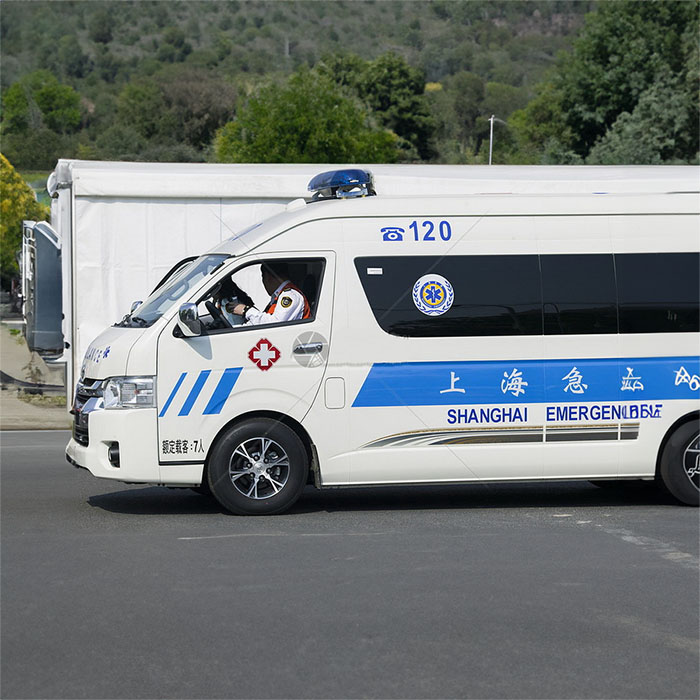 龙岗深圳120急救车租赁康复回家到清远市英德市急救车出租联系电话