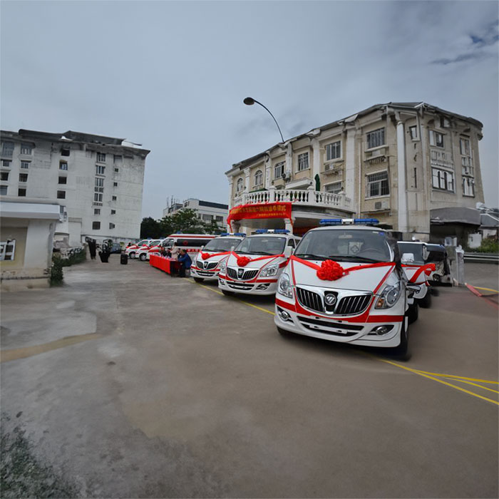 龙岗深圳救护车出租出院返乡到佛山市三水区转运中心电话