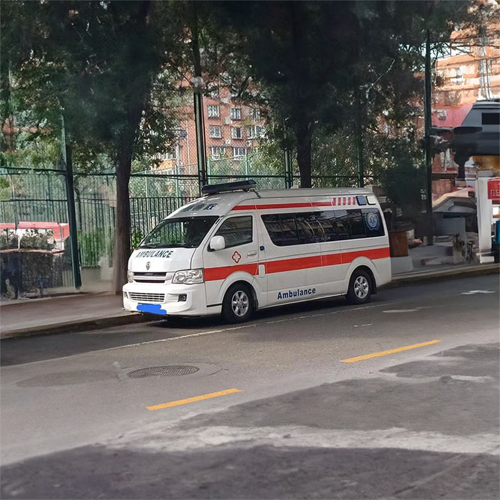 龙岗深圳120急救车租赁出院回家到深圳市市辖区怎么联系120救护车