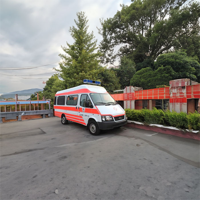 龙岗深圳急救车出租出院返乡到韶关市拉病人的车电话