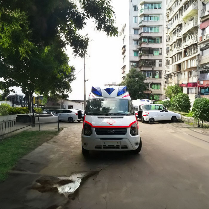 深圳深圳救护车出租康复护送到河源市和平县送病人回家的救护车号码