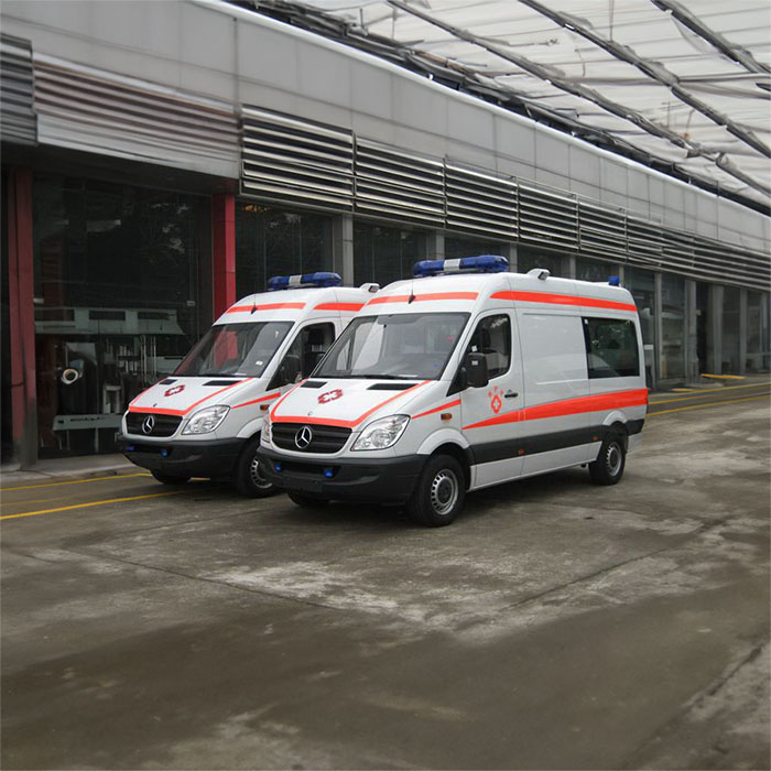 深圳深圳120救护车租赁康复回老家到肇庆市广宁县出院救护车出租电话