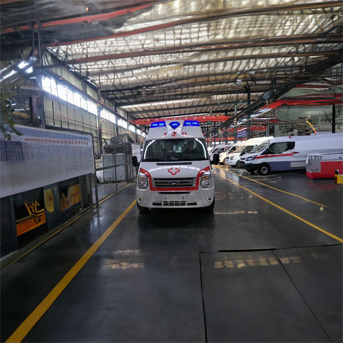 深圳深圳救护车出租病重返乡到珠海市市辖区救护车护送电话
