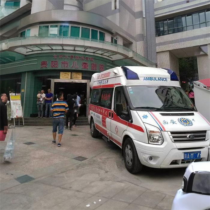 广医二院私人救护车出租到青海省藏医院救护车是如何收费的