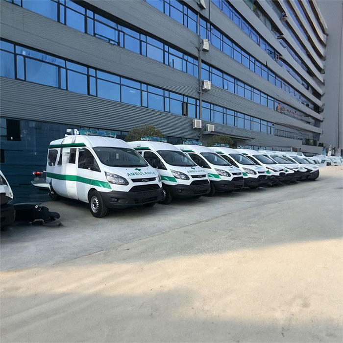 深圳深圳120救护车出租出院回老家到梅州市大埔县租赁急救车电话号码
