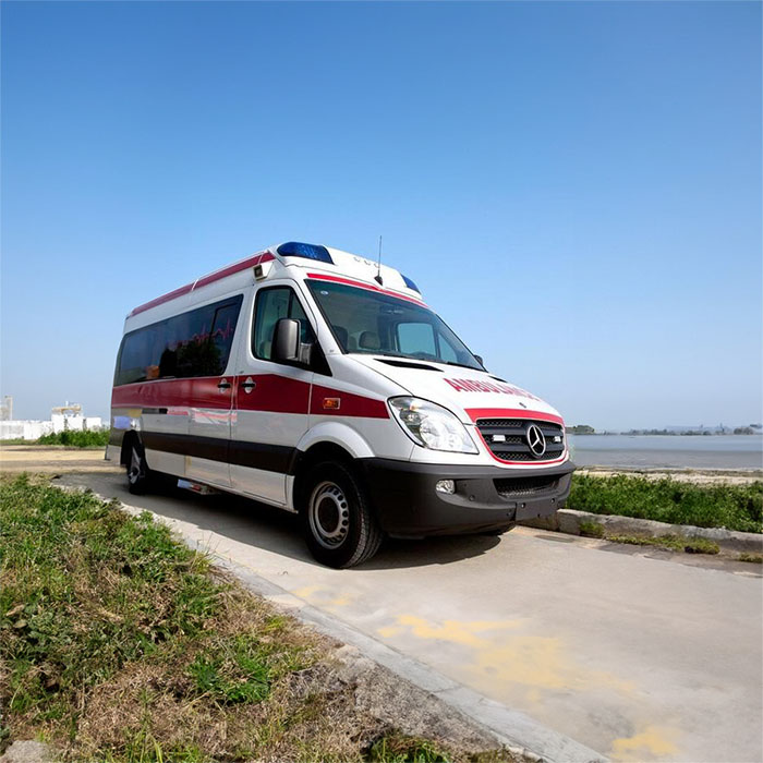 广东省中山市人民医院租救护车护送到宁波市医疗中心李惠利医院(李惠利医院)长途租赁救护车