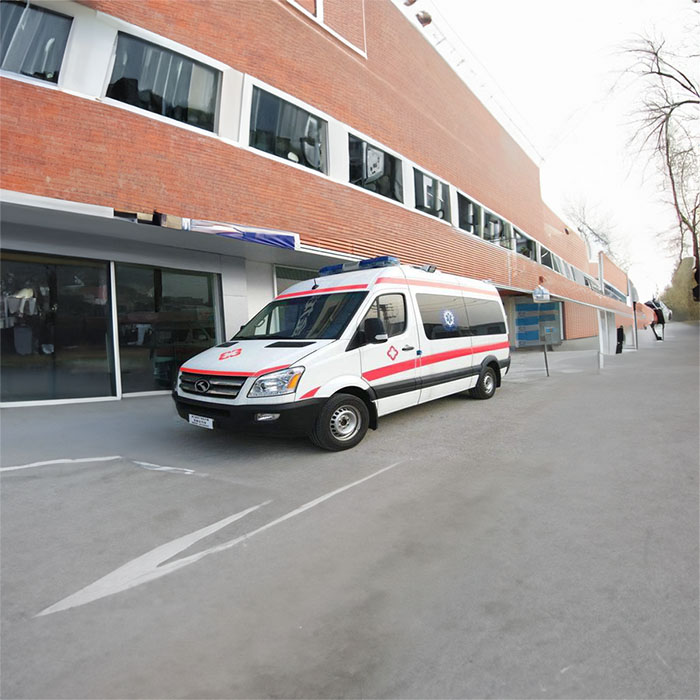 深圳深圳救护车租赁出院返乡到揭阳市揭东县怎么打救护车电话