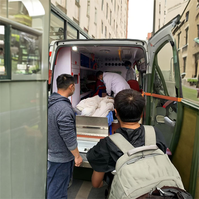罗湖广东广州医学院第三附属医院预约私人救护车转运到佛山市南海区人民医院转院救护车价格